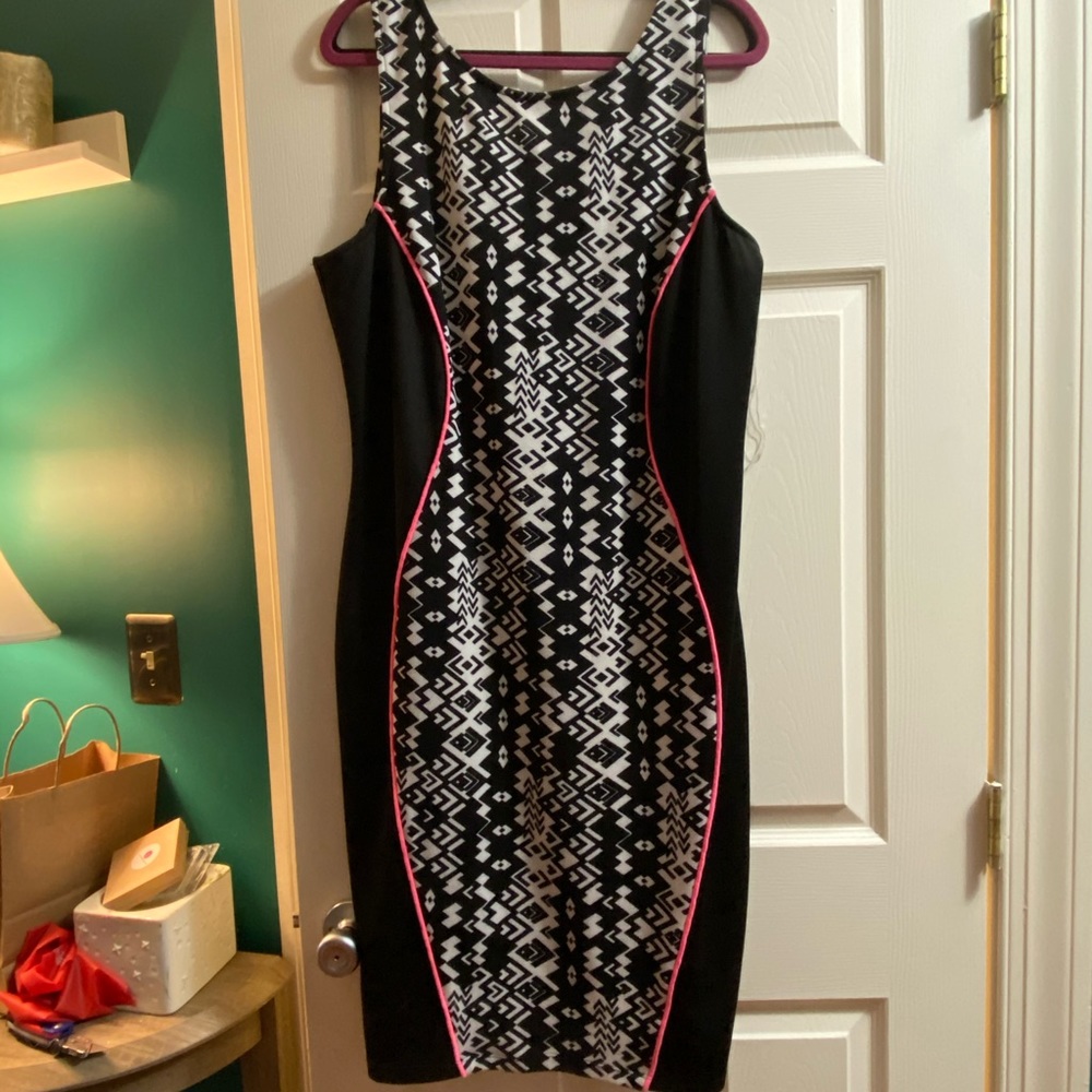 Black knee-length dress